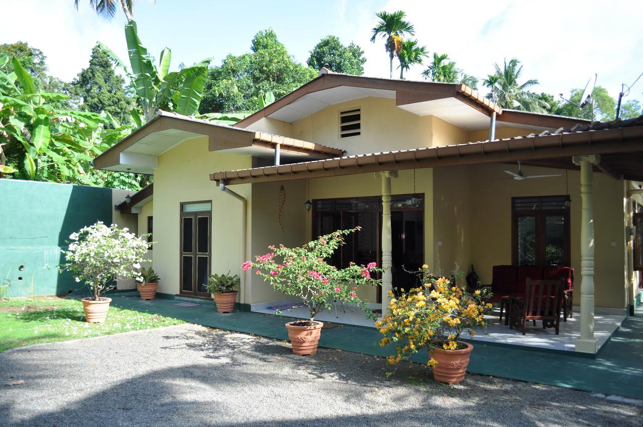 Jacks Bed And Breakfast Talpe Exterior foto