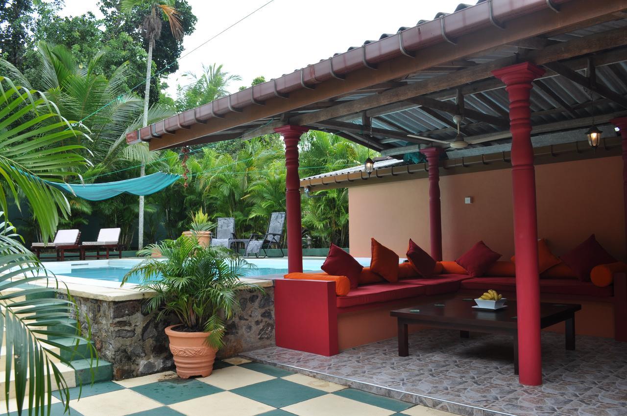 Jacks Bed And Breakfast Talpe Exterior foto