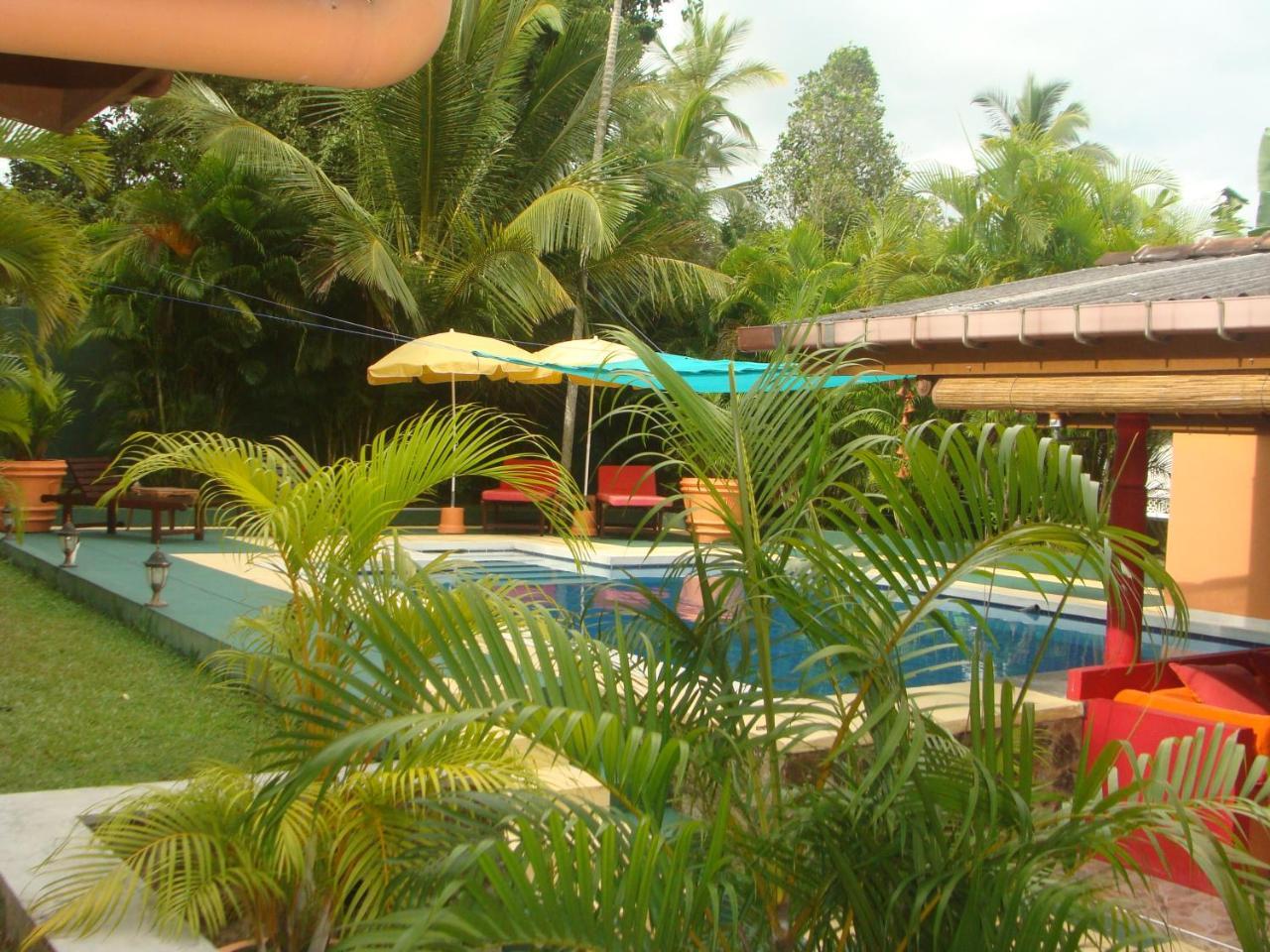 Jacks Bed And Breakfast Talpe Exterior foto