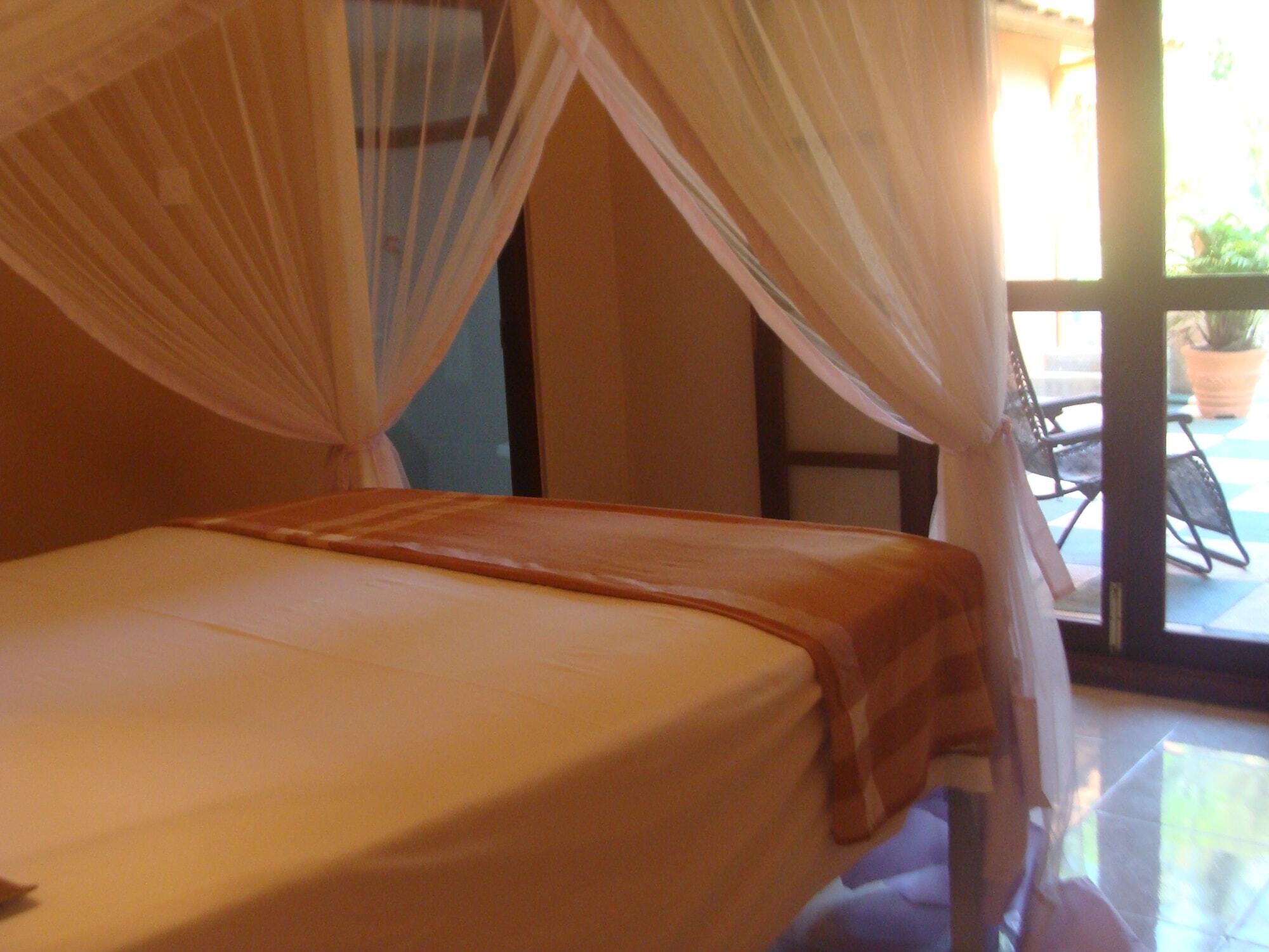 Jacks Bed And Breakfast Talpe Exterior foto